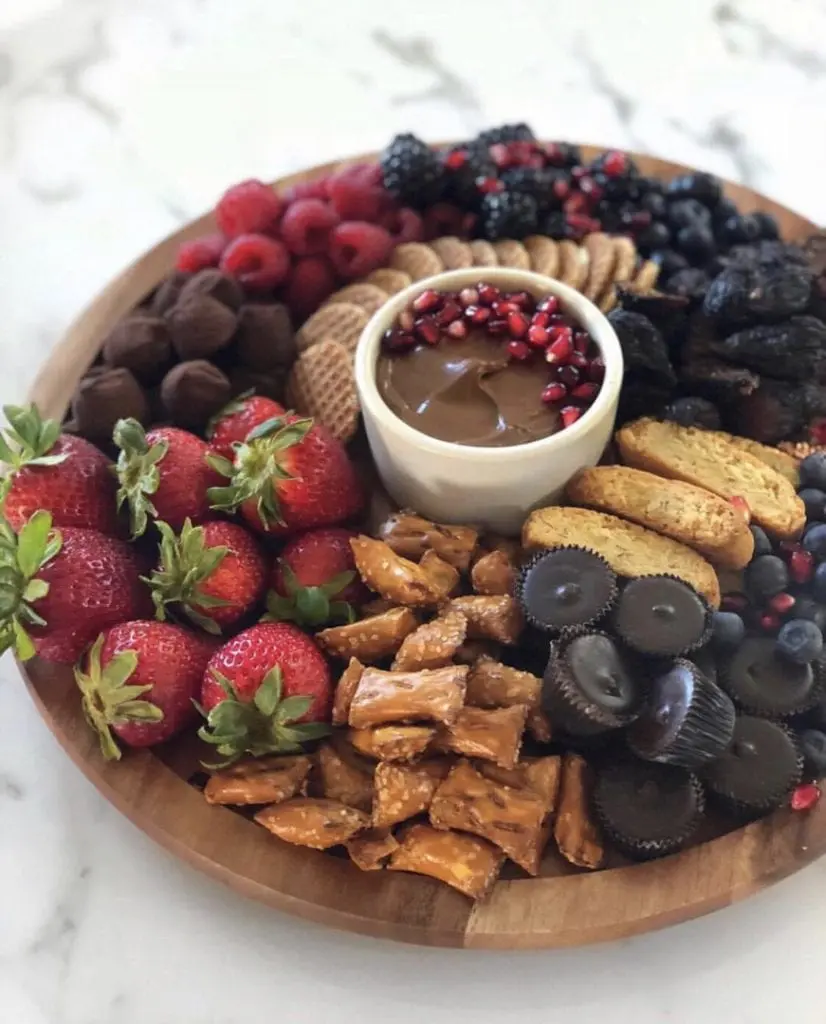 Dessert Board fruit & chocolate dip