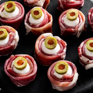 mozzarella cheese eyeballs halloween appetizer
