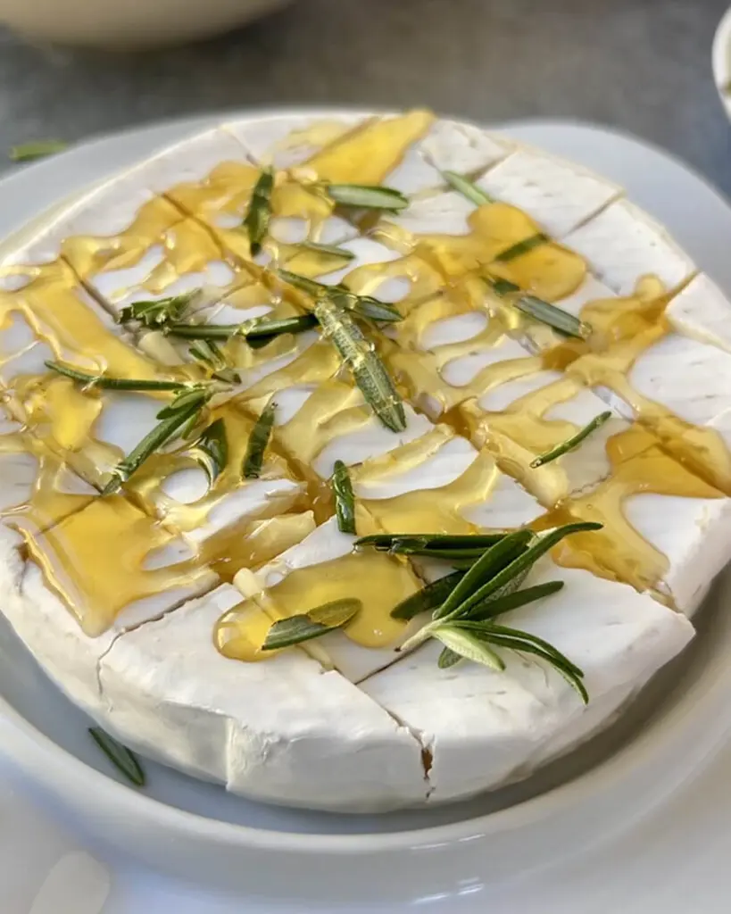Baked brie & honey