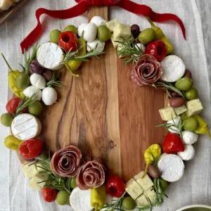 christmas wreath charcuterie recipe