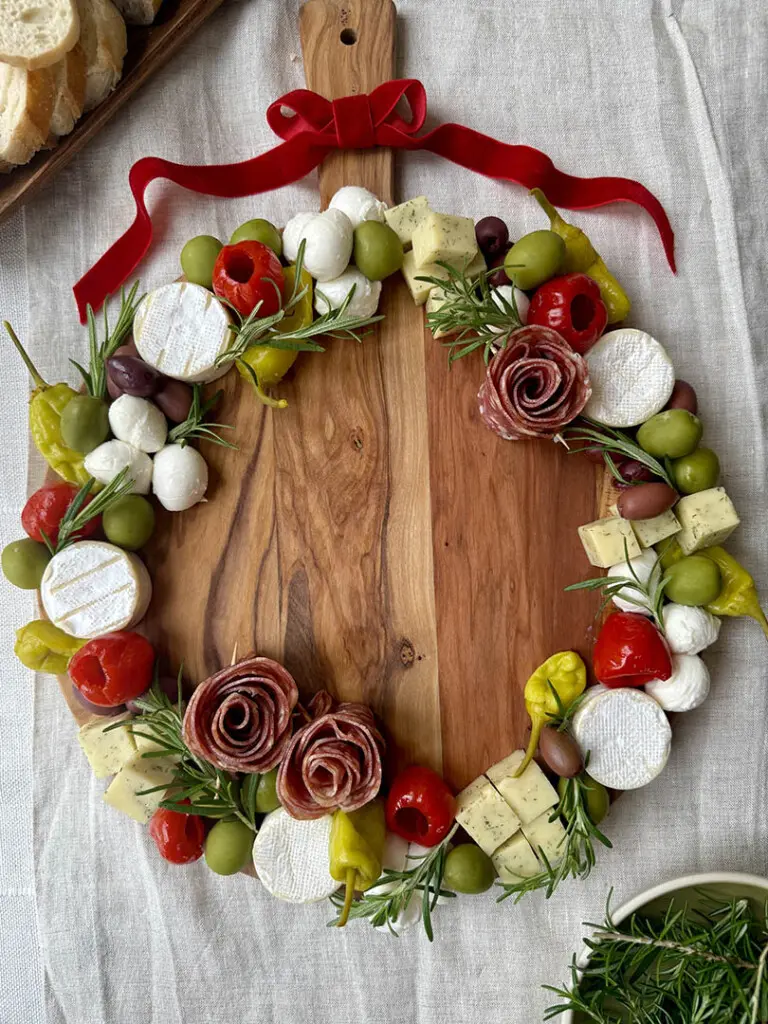 christmas wreath charcuterie recipe