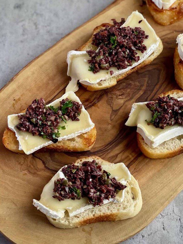 kalamata olive tapenade & brie crostini