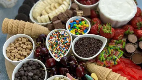 The Best Ice Cream Toppings For A Sundae Bar - nocrumbsleft