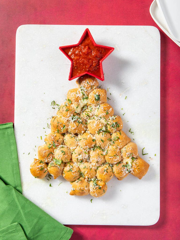 Christmas Tree-Shaped Pull Apart Garlic Bread