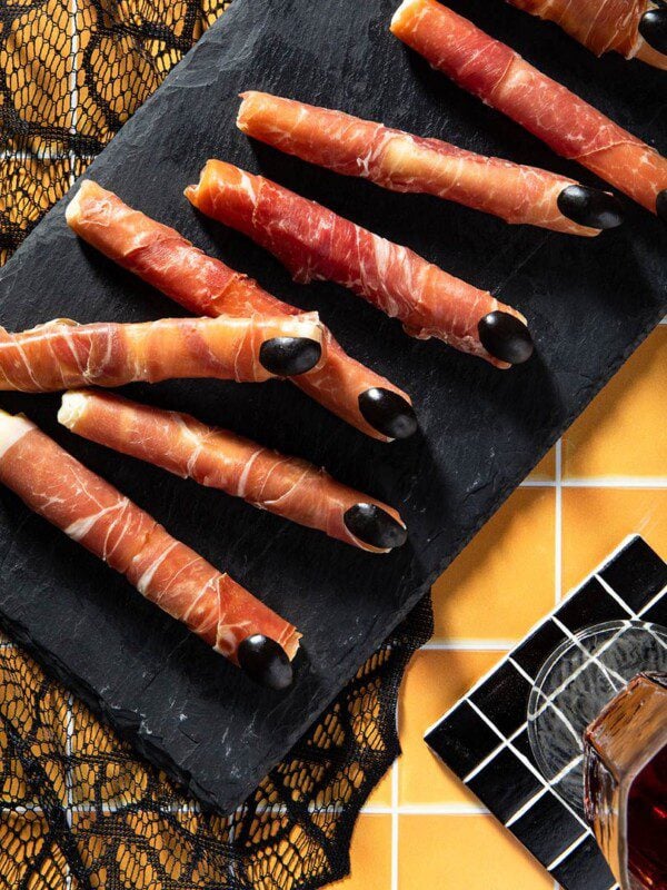 Witch Ringer Finger Witch Fingers Recipe | Halloween Recipe | Ain't Too Proud To Meg