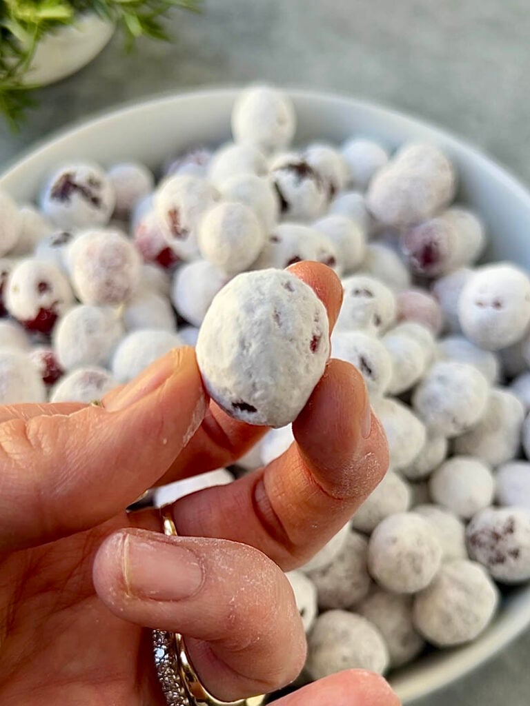 powdered sugar cranberries viral