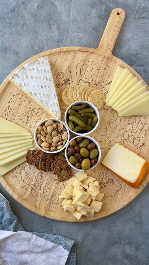 Trader Joe's Charcuterie 3 crackers