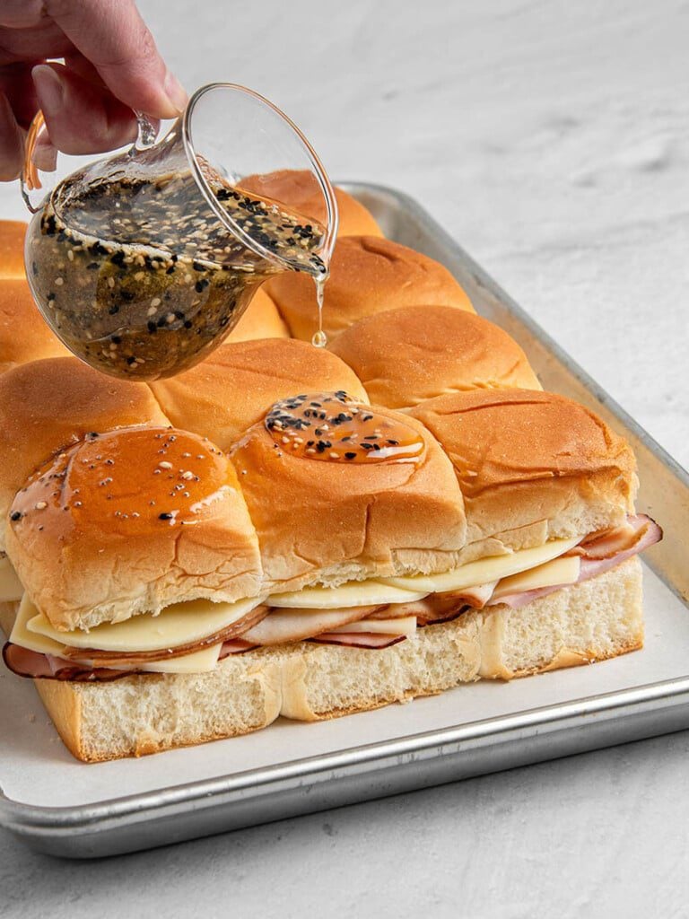 king's Hawaiian sliders sauce
