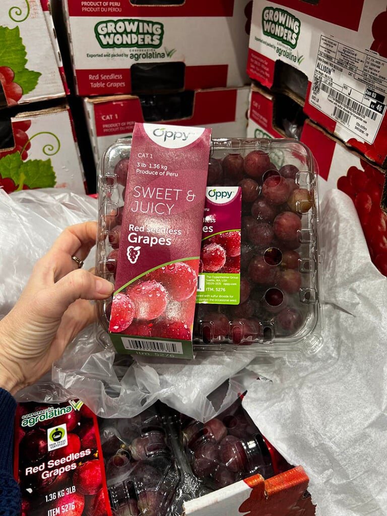 costco grapes red