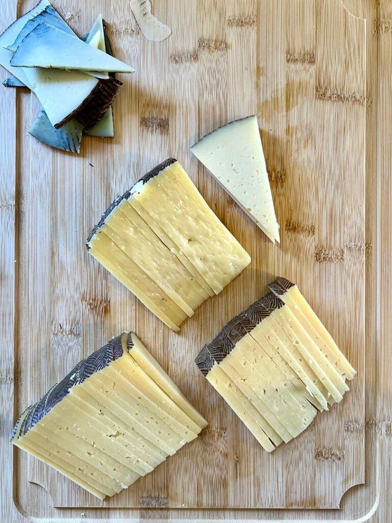 kirkland manchego cheese