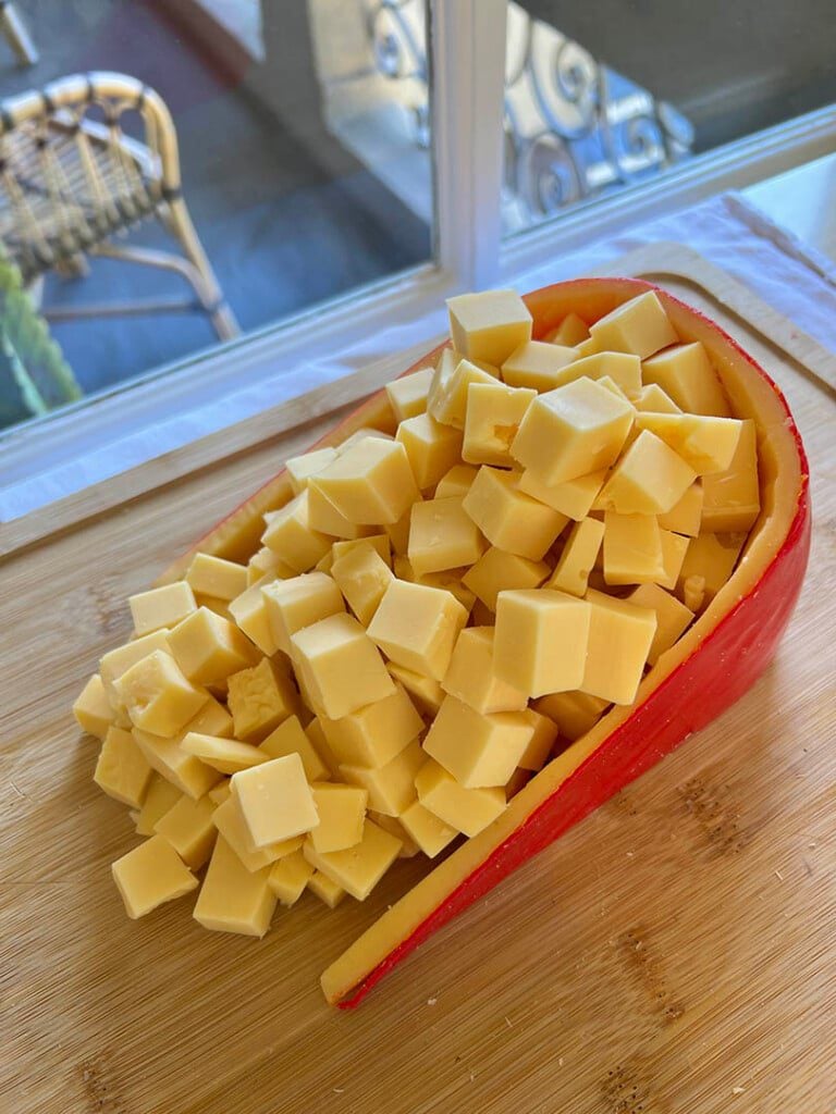 how to cut costco gouda