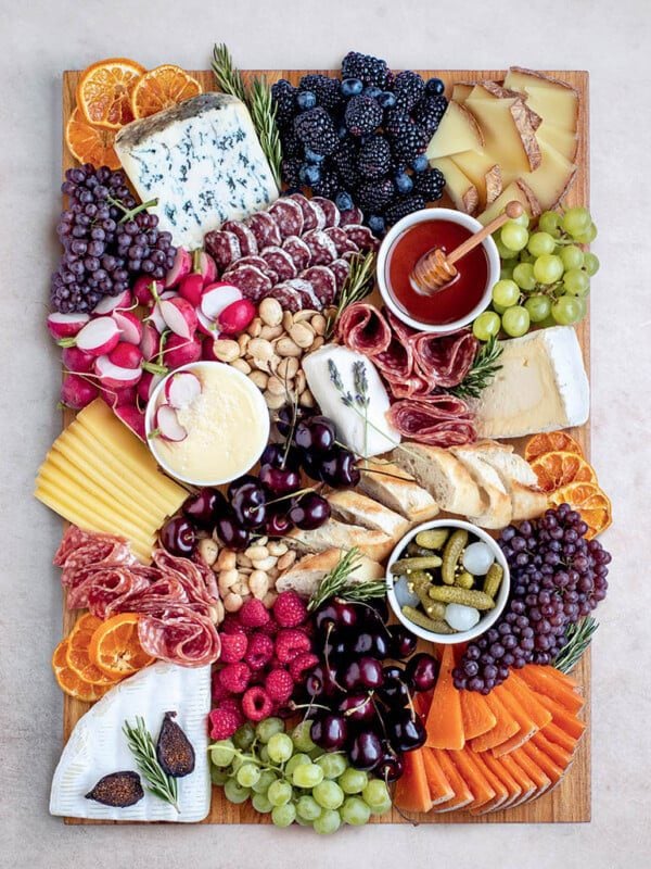 How to make a charcuterie board