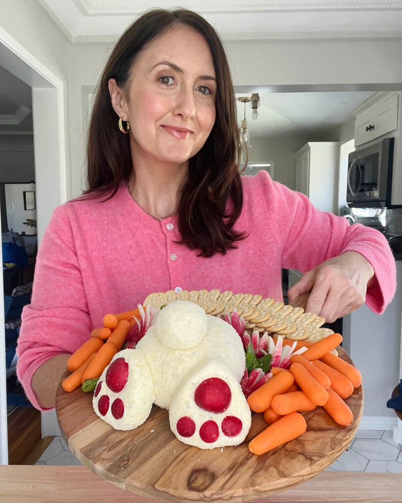 No-Cook Easter Cheese Ball Recipe